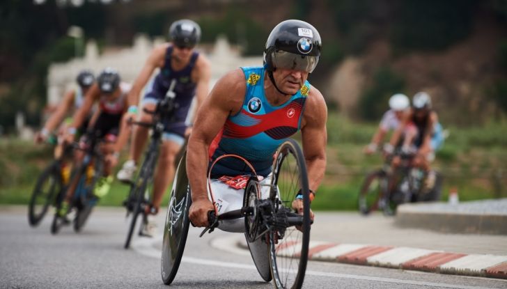Un fantastico Alex Zanardi sotto le 9 ore all’IronMan di Barcellona - Foto 12 di 12