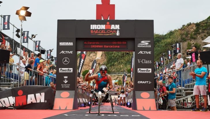 Un fantastico Alex Zanardi sotto le 9 ore all’IronMan di Barcellona - Foto 2 di 12