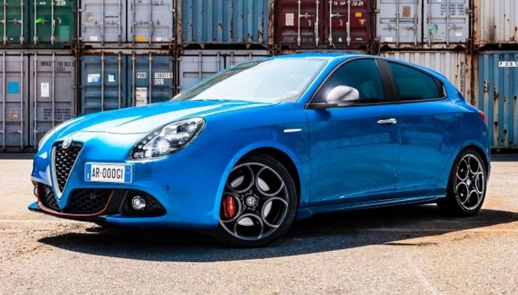 Nuova Alfa Romeo Giulietta con allestimenti Pack Tech e Pack Carbon Look - Foto 3 di 9