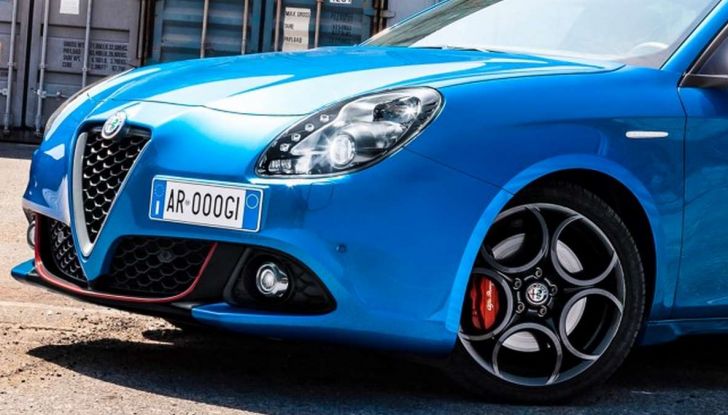 Nuova Alfa Romeo Giulietta con allestimenti Pack Tech e Pack Carbon Look - Foto 9 di 9