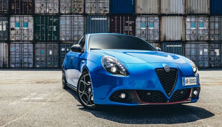 Nuova Alfa Romeo Giulietta con allestimenti Pack Tech e Pack Carbon Look - Foto 2 di 9