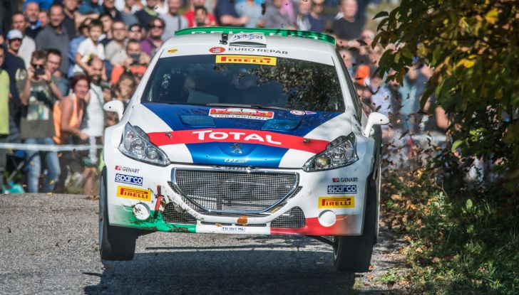 Peugeot fa cinquina, Andreucci tricolore emozionato - Foto 2 di 2