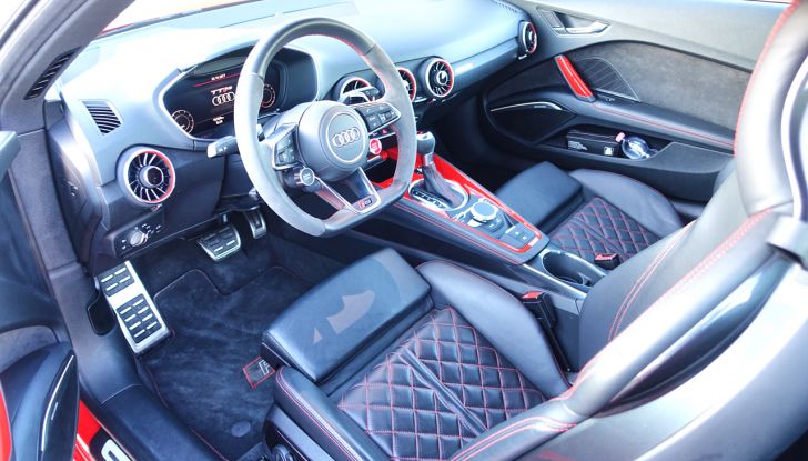 Audi Sport Road’n’Track: dalla strada alla pista con la gamma Audi RS - Foto 24 di 31