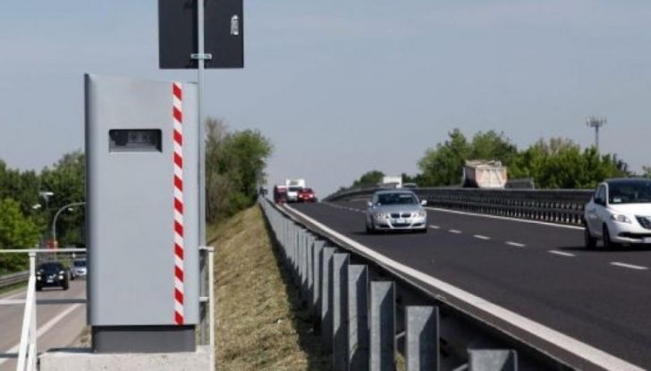 Autovelox, la multa non è valida se la strada è senza banchina - Foto 5 di 7