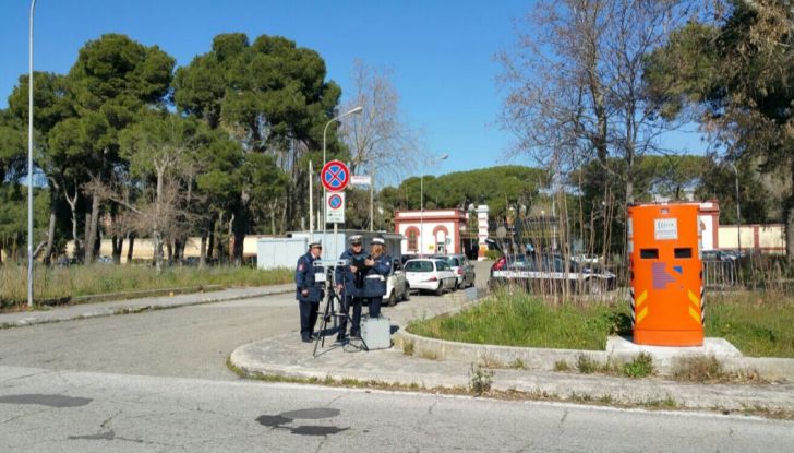 Autovelox, la multa non è valida se la strada è senza banchina - Foto 6 di 7