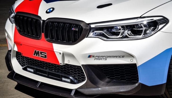 La nuova BMW M5 xDrive è Safety Car della MotoGP 2018 - Foto 3 di 16