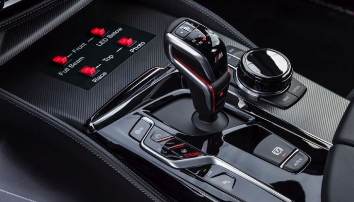 La nuova BMW M5 xDrive è Safety Car della MotoGP 2018 - Foto 16 di 16