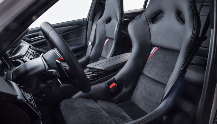 La nuova BMW M5 xDrive è Safety Car della MotoGP 2018 - Foto 8 di 16