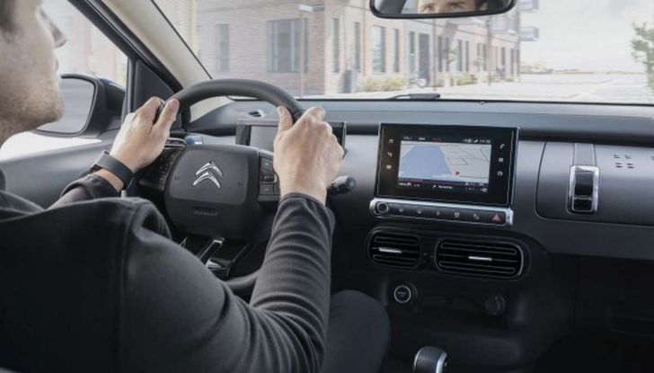 Citroen C4 Cactus restyling, nuovo design e più tecnologia - Foto 17 di 19