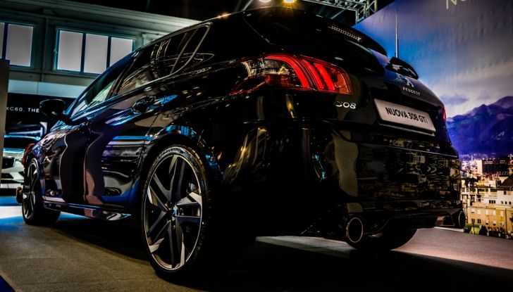 Peugeot 308 GTi By Peugeot Sport: racing puro sulle strade - Foto 11 di 12