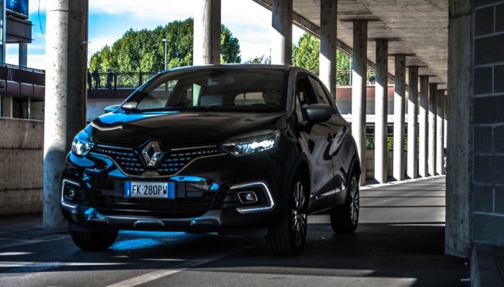 Prova su strada Renault Captur 2017: il crossover agile e spigliato - Foto 11 di 37