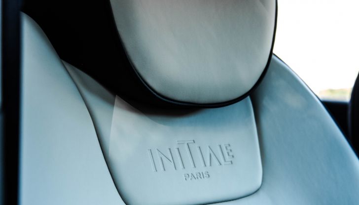 Prova su strada Renault Captur 2017: il crossover agile e spigliato - Foto 7 di 37