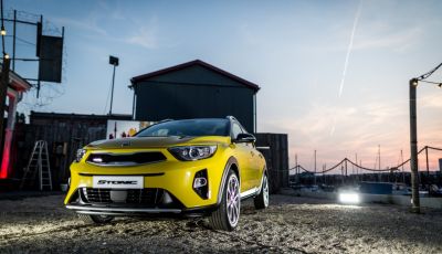 Kia Stonic: prova su strada, dotazioni e prezzi del crossover compatto