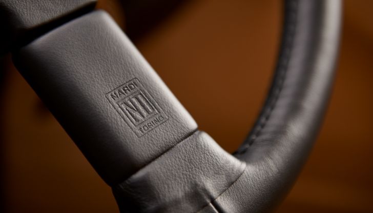 Il ritorno del Lamborghini LM002 in attesa del SUV Urus - Foto 15 di 27