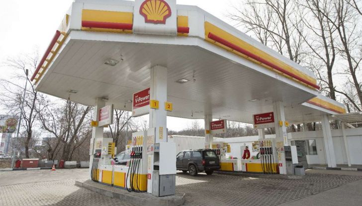 L’auto elettrica si potrà presto caricare al distributore di benzina - Foto 4 di 10