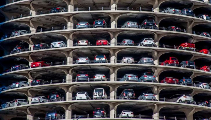 Assistente al parcheggio auto, 20 anni di innovazione Volkswagen - Foto 7 di 11
