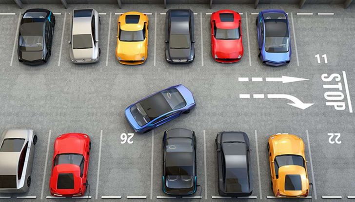 Assistente al parcheggio auto, 20 anni di innovazione Volkswagen - Foto 1 di 11