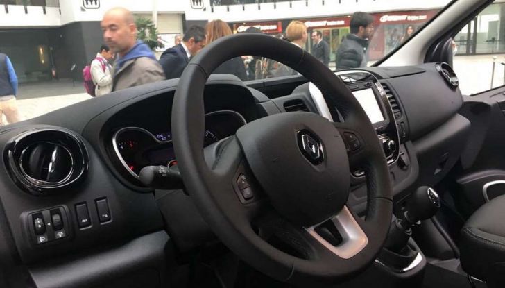 Mazda rende fashion la sua crossover CX-3 grazie a Pollini - Foto 22 di 26