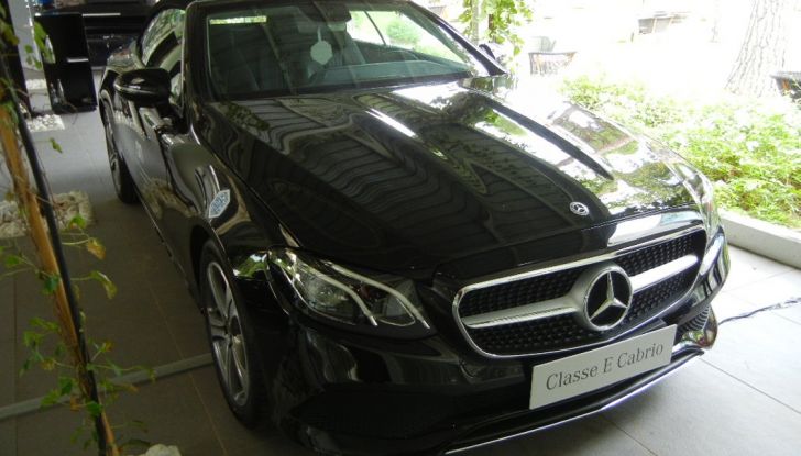Nuova Mercedes Classe E Cabrio: Prova su strada, caratteristiche e prezzo - Foto 7 di 29