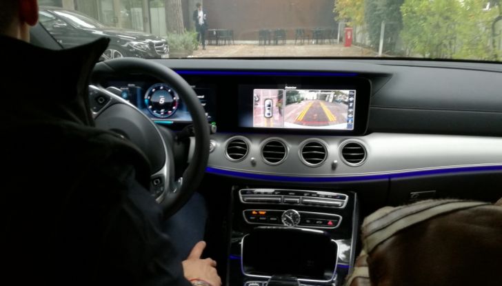 Nuova Mercedes Classe E Cabrio: Prova su strada, caratteristiche e prezzo - Foto 29 di 29