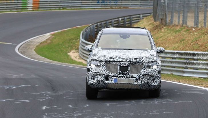 Mercedes GLS 2019, nuove immagini spia del maxi SUV - Foto 20 di 30