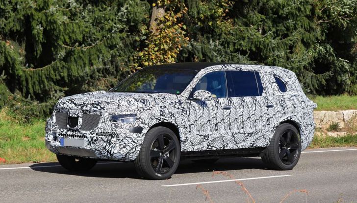Mercedes GLS 2019, nuove immagini spia del maxi SUV - Foto 5 di 30