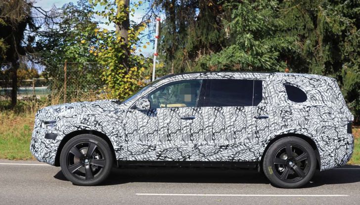Mercedes GLS 2019, nuove immagini spia del maxi SUV - Foto 8 di 30