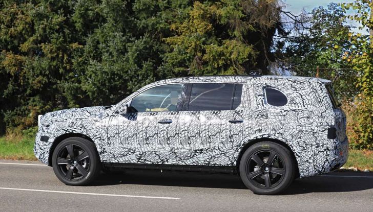 Mercedes GLS 2019, nuove immagini spia del maxi SUV - Foto 25 di 30