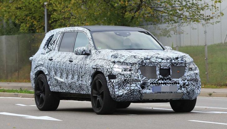 Mercedes GLS 2019, nuove immagini spia del maxi SUV - Foto 10 di 30