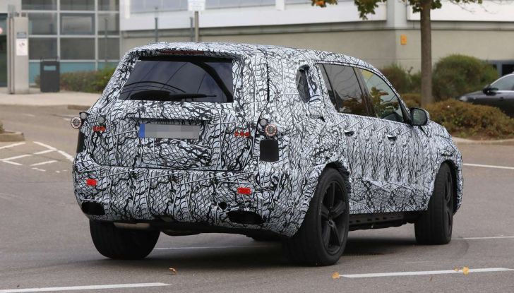 Mercedes GLS 2019, nuove immagini spia del maxi SUV - Foto 22 di 30