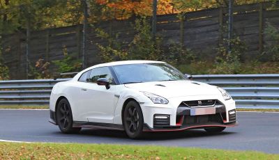 Nissan GT-R Nismo MY 2018, collaudi e ultimi test su pista