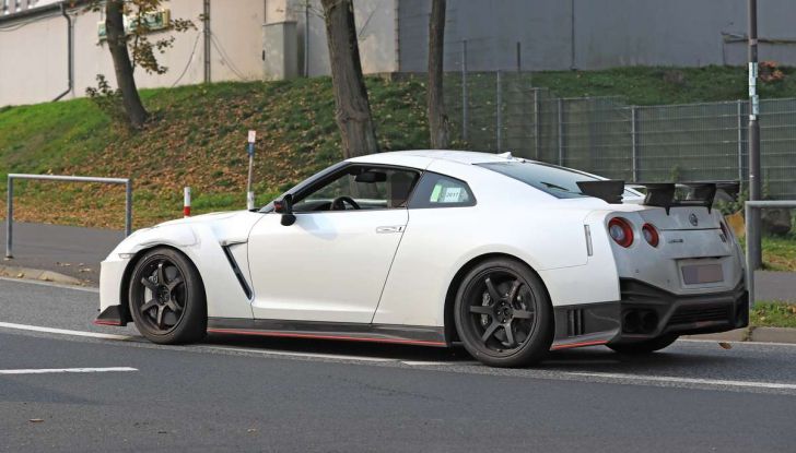 Nissan GT-R Nismo MY 2018, collaudi e ultimi test su pista - Foto 23 di 23