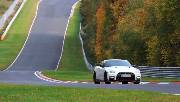 Nissan GT-R Nismo MY 2018, collaudi e ultimi test su pista - Foto 12 di 23