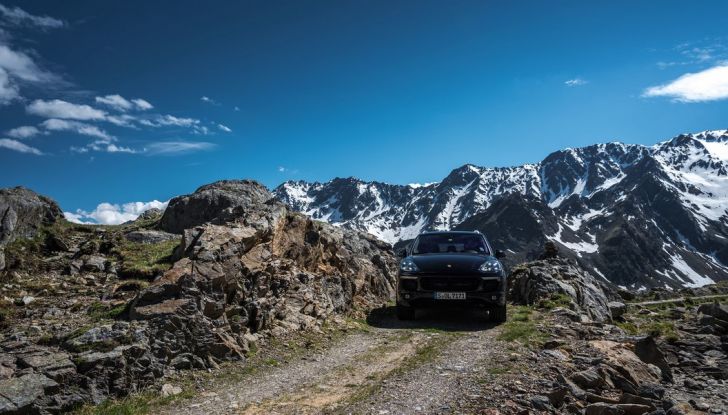 Novità Porsche 2018, arriva Porsche World Expedition - Foto 13 di 15