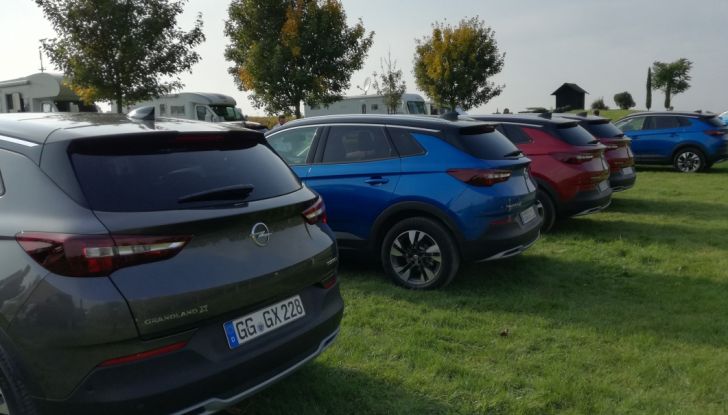 Opel Grandland X: test drive, caratteristiche e prezzi del crossover polivalente - Foto 2 di 25