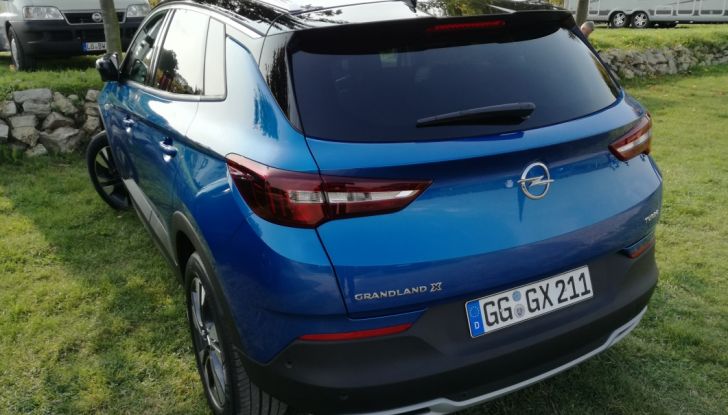 Opel Grandland X: test drive, caratteristiche e prezzi del crossover polivalente - Foto 6 di 25
