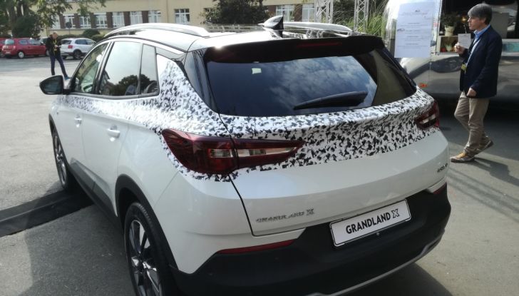 Opel Grandland X: test drive, caratteristiche e prezzi del crossover polivalente - Foto 25 di 25