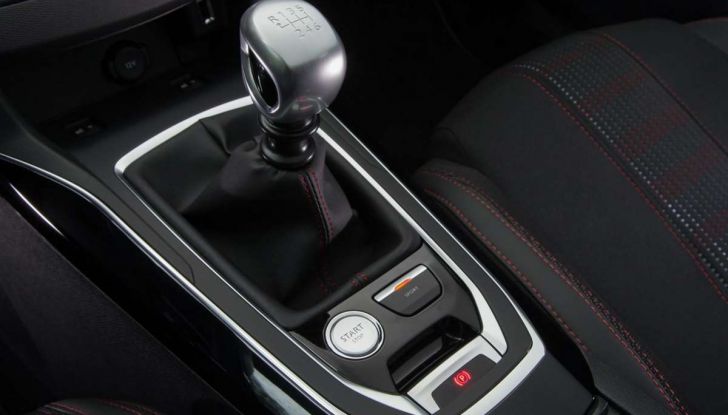 Peugeot 308: sistemi di assistenza alla guida - Foto 3 di 14