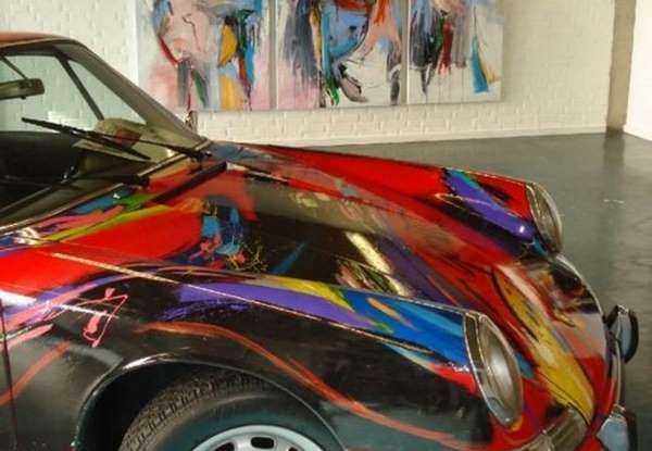 Porsche 911 del 1966 incontra l’arte astratta - Foto 2 di 4