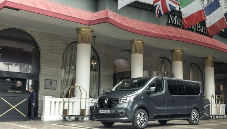 Renault Trafic SpaceClass, il salotto business: versioni, motori e prezzi - Foto 3 di 22