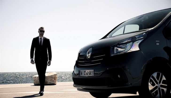 Renault Trafic SpaceClass, il salotto business: versioni, motori e prezzi - Foto 16 di 22