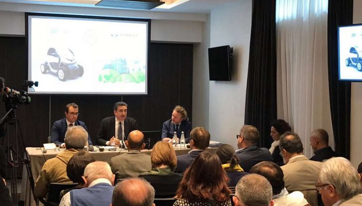 Alberghi e ristoranti possono usare una Renault Twizy grazie a Enegan - Foto 3 di 15