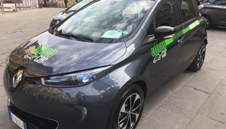 Renault e il Car Sharing 100% elettrico a Firenze - Foto 2 di 16