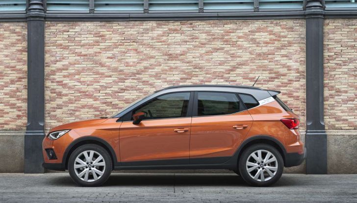 Seat Arona, la prova su strada del SUV compatto a Barcellona - Foto 10 di 48