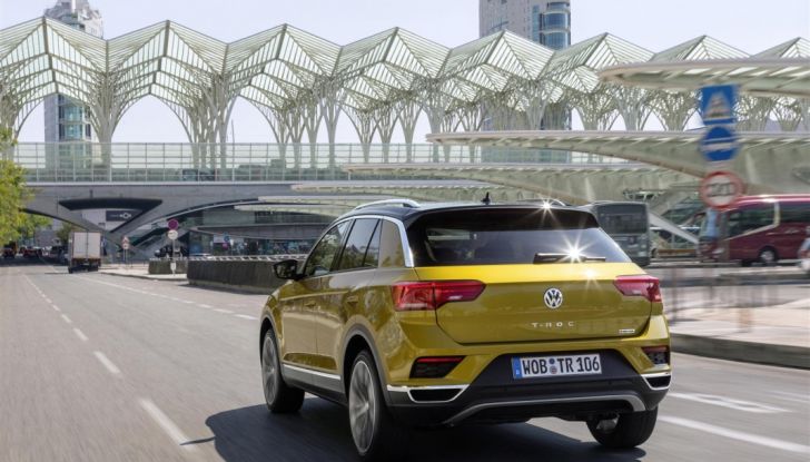 Volkswagen T-Roc e la nuova campagna social con Winnie Harlow - Foto 15 di 39