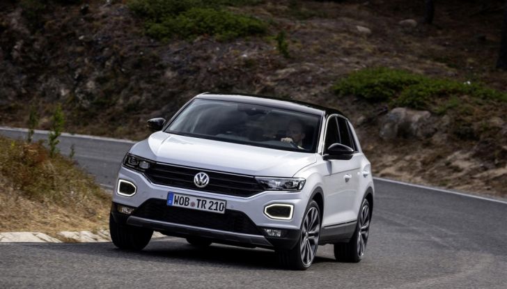 Volkswagen T-Roc e la nuova campagna social con Winnie Harlow - Foto 21 di 39