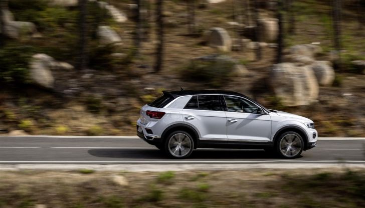 Volkswagen T-Roc e la nuova campagna social con Winnie Harlow - Foto 23 di 39