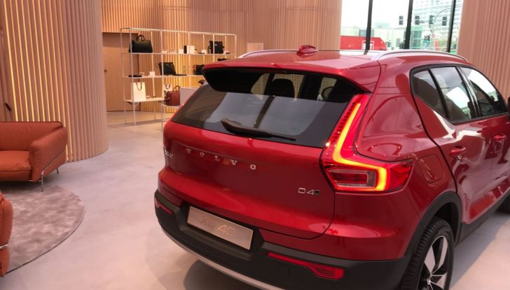 Volvo Studio Milano svela XC40 - Foto 3 di 28