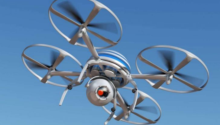 I droni Amazon ora caricano le auto elettriche in movimento - Foto 4 di 13