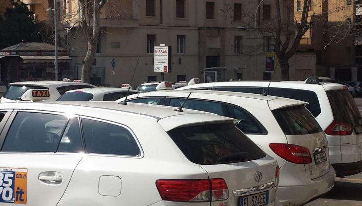 A Roma un corso di galateo per i tassisti della Capitale - Foto 6 di 10